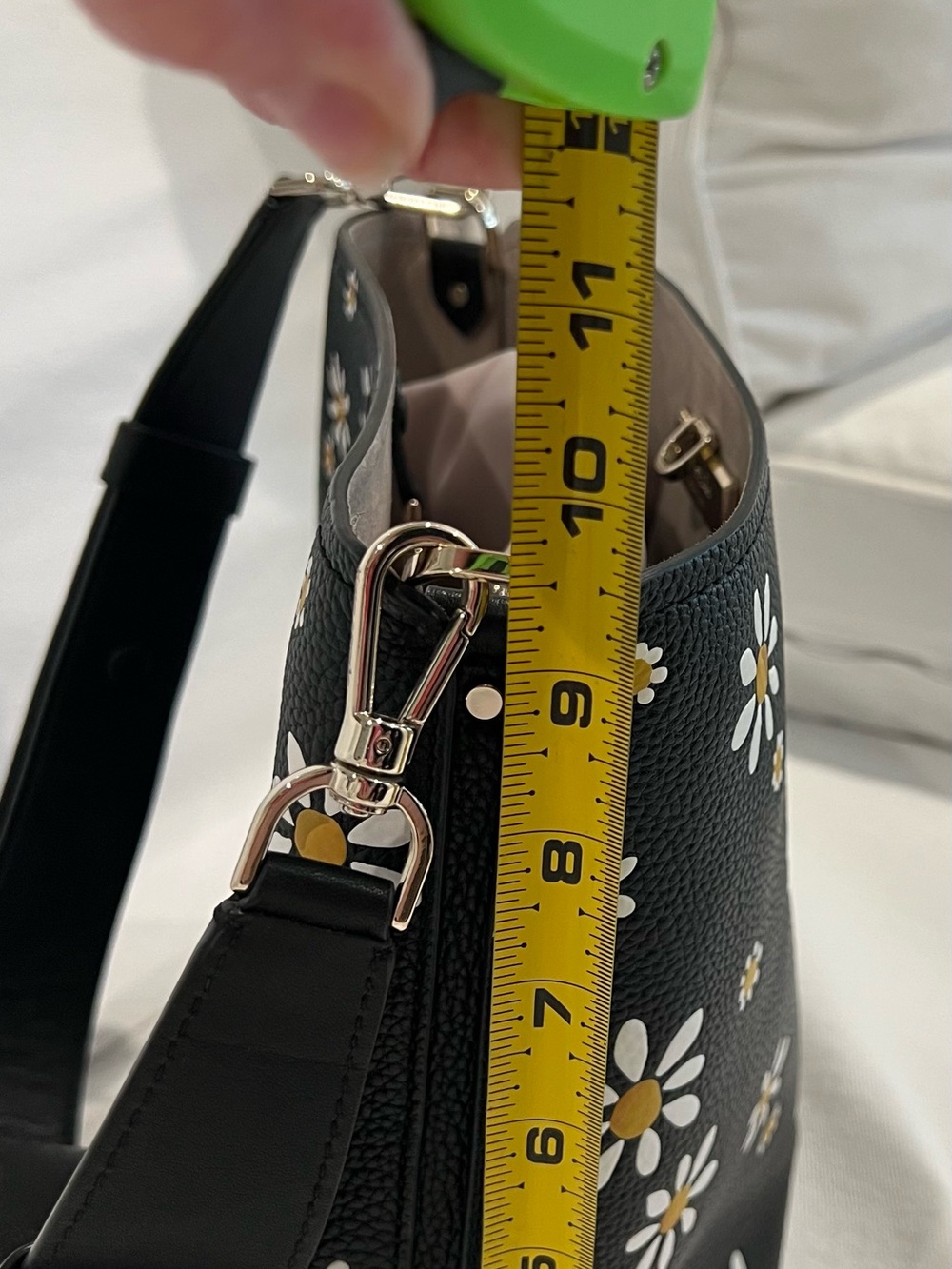 Kate Spade Daisy Purse - Picture 16 of 17